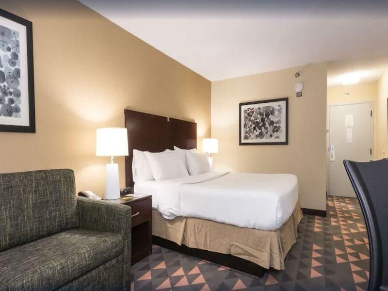 Holiday Inn Lumberton By Ihg Exterior photo