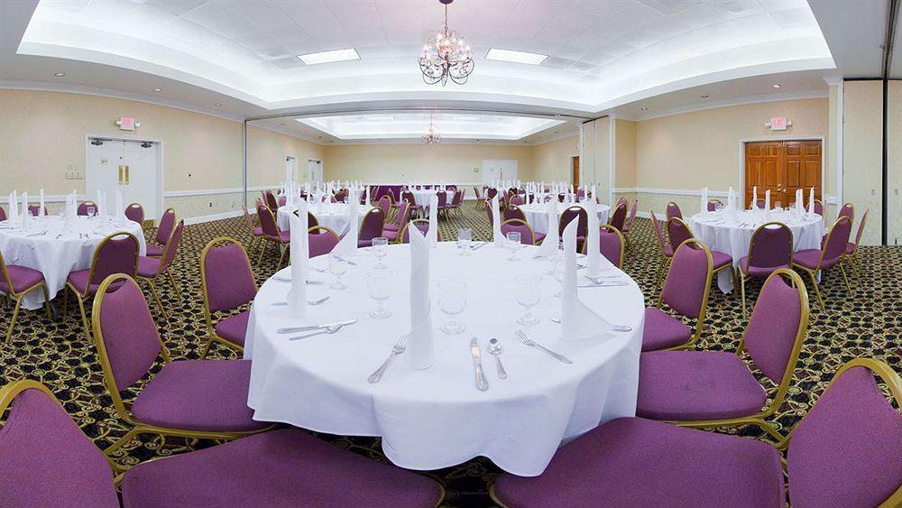 Holiday Inn Lumberton By Ihg Exterior photo